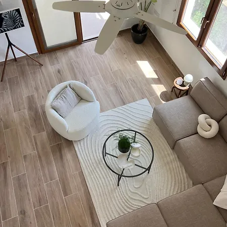 Hera Holiday Home Пісурі Екстер'єр фото