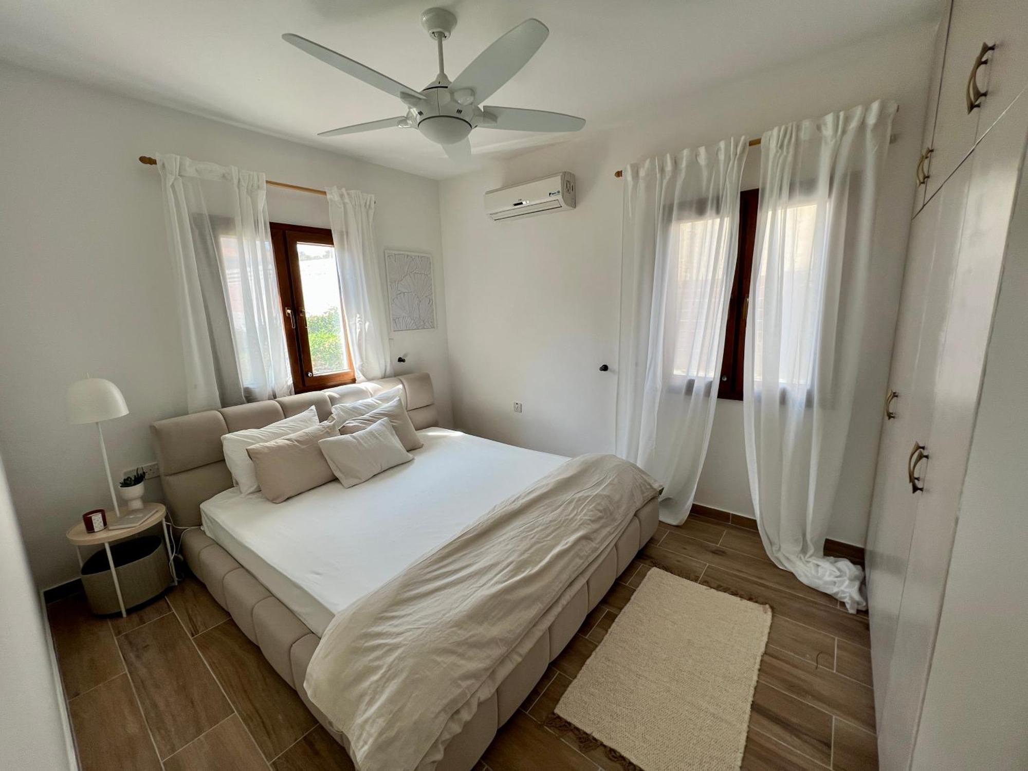 Hera * Pissouri